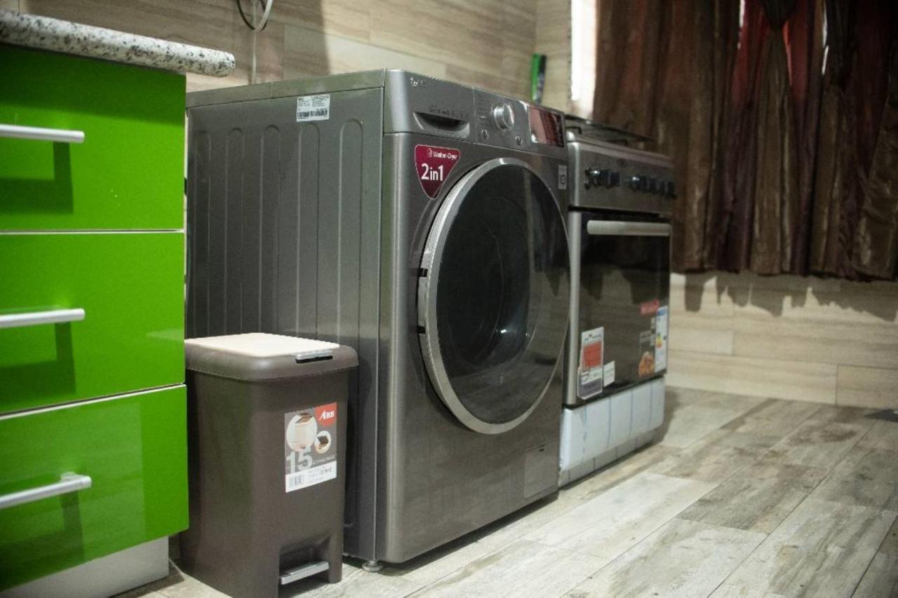 Legon City Mall Short Stay Apartments For Business And Vacation - East Legon アクラ エクステリア 写真