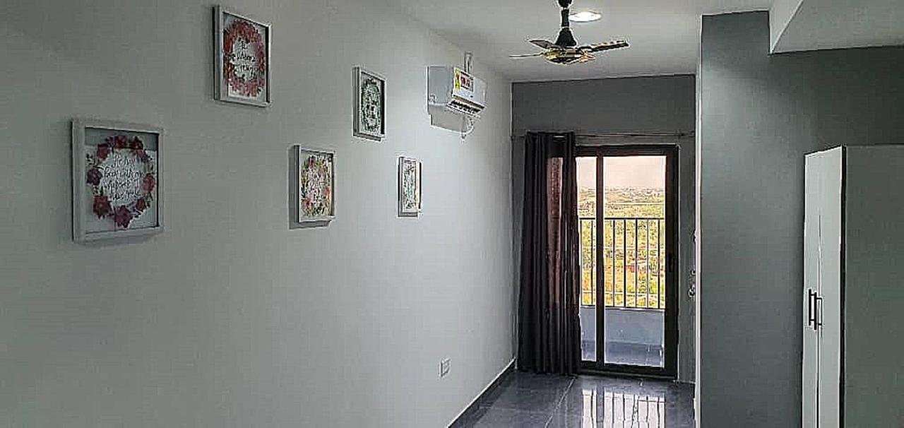 Legon City Mall Short Stay Apartments For Business And Vacation - East Legon アクラ エクステリア 写真